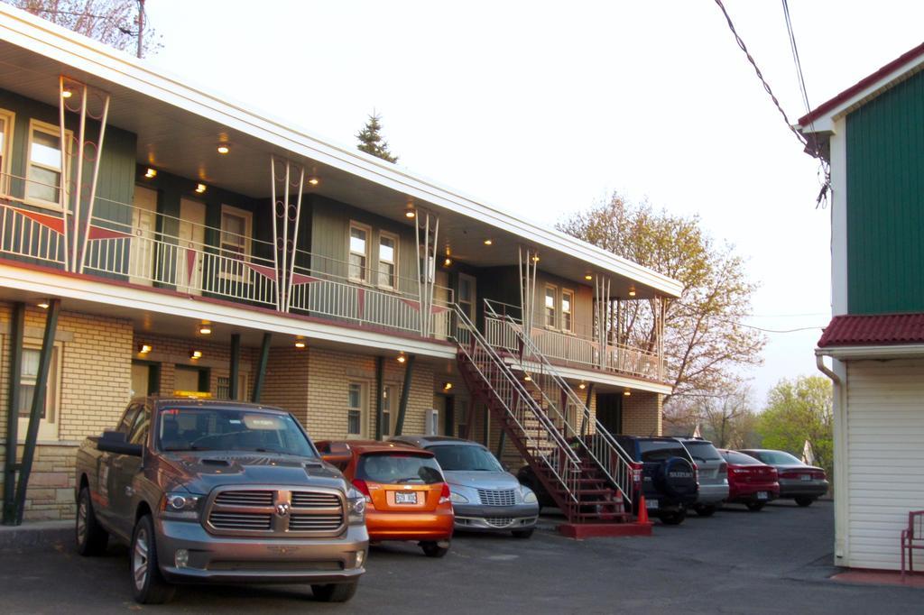 Motel Saint-Hilaire Mont-Saint-Hilaire Eksteriør bilde